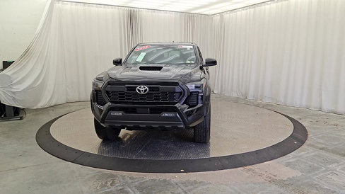 Used 2024 Toyota Tacoma TRD Sport image 4
