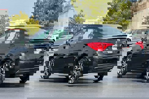 Used 2018 Toyota Corolla SE image 7