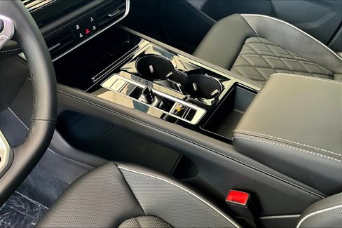 New 2025 Volkswagen Atlas SEL Premium R-Line image 17