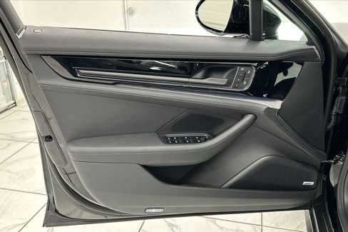 New 2025 Porsche Panamera 4 image 25