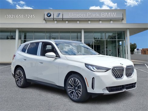 Used 2026 BMW X3 xDrive30 w/ Premium Package image 3