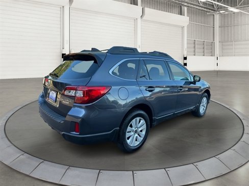 Used 2017 Subaru Outback 2.5i Premium image 5