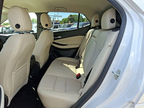 Used 2024 Buick Encore GX Avenir w/ Avenir Technology Package image 12
