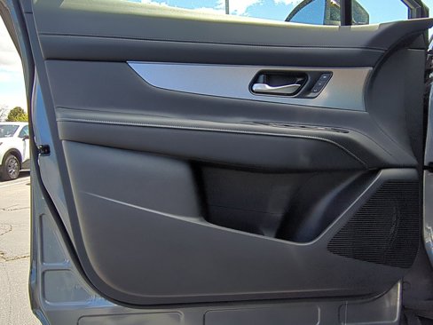 New 2025 Nissan Murano SL image 10