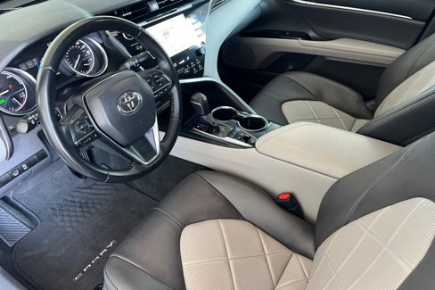Used 2019 Toyota Camry XLE image 10