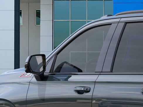 New 2026 Chevrolet Suburban Z71 image 12