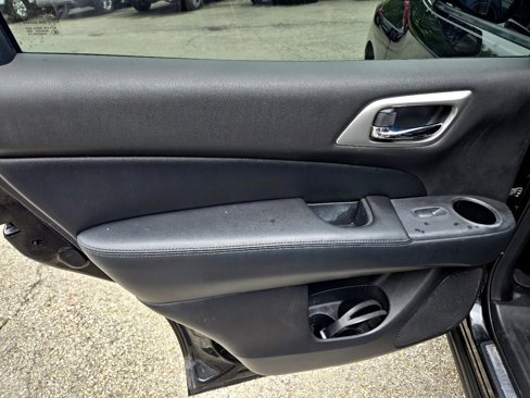 Used 2013 Nissan Pathfinder SL image 11