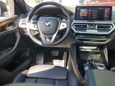 Used 2024 BMW X4 xDrive30i image 15