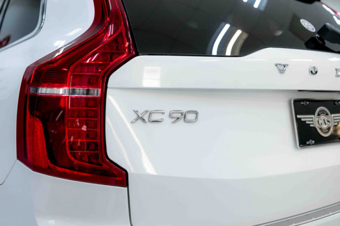 Used 2023 Volvo XC90 T8 Ultimate w/ Lounge Package image 38