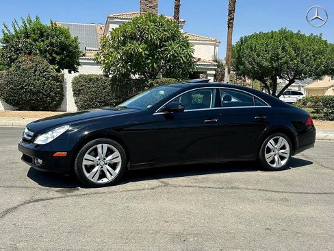 Used 2010 Mercedes-Benz CLS 550 w/ Premium I Pkg image 1