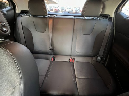 Used 2025 Buick Encore GX Preferred image 38
