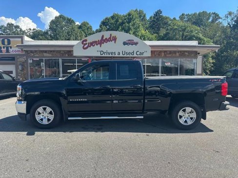 Used 2018 Chevrolet Silverado 1500 LT image 2
