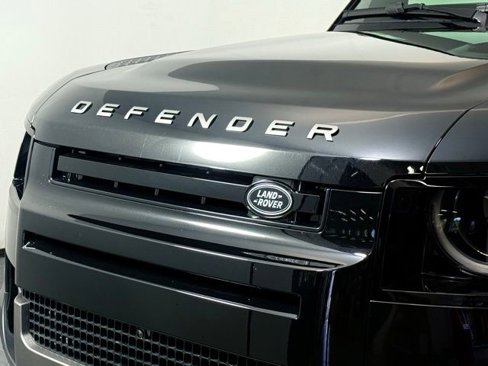 New 2026 Land Rover Defender 110 S image 12