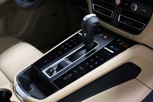 New 2026 Porsche Macan image 21