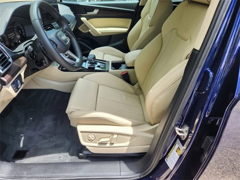 Used 2025 Audi Q5 2.0T Premium Plus w/ Premium Plus Package image 10