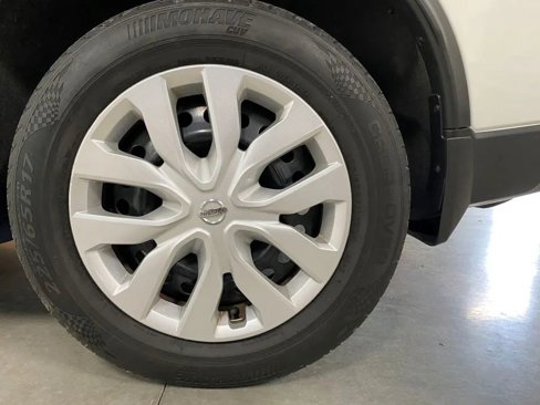 Used 2017 Nissan Rogue S w/ S Appearance Package image 36