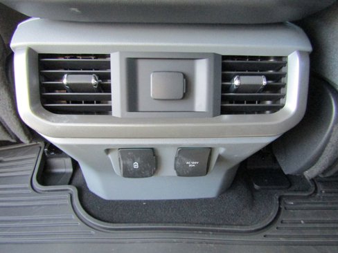 Used 2023 Ford F150 Lightning XLT image 36