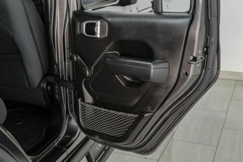 Used 2024 Jeep Wrangler Unlimited Sport image 39