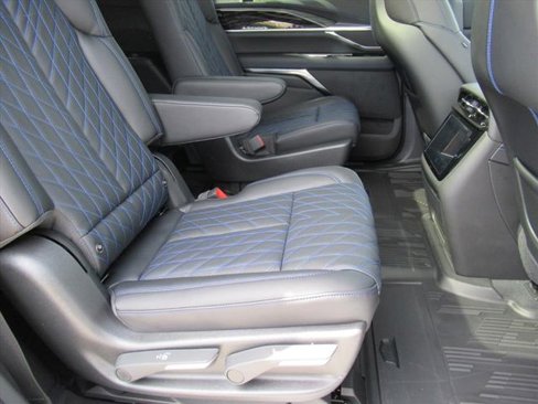 New 2026 Cadillac Escalade IQL Sport 1 image 33