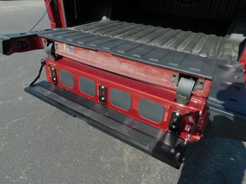 Used 2025 Chevrolet Silverado 1500 High Country w/ Technology Package image 13