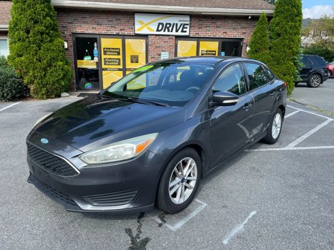 Used 2015 Ford Focus SE image 9