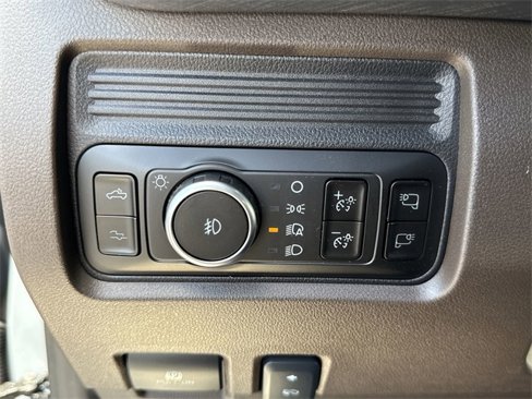 New 2025 Ford F250 King Ranch w/ Chrome Package image 34