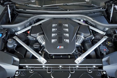 New 2026 BMW X7 M60i image 22