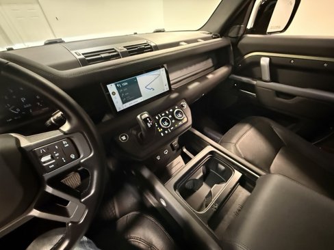 Used 2024 Land Rover Defender 90 X-Dynamic SE image 78