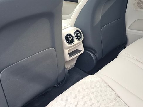 Certified 2025 Mercedes-Benz GLC 300 4MATIC image 25