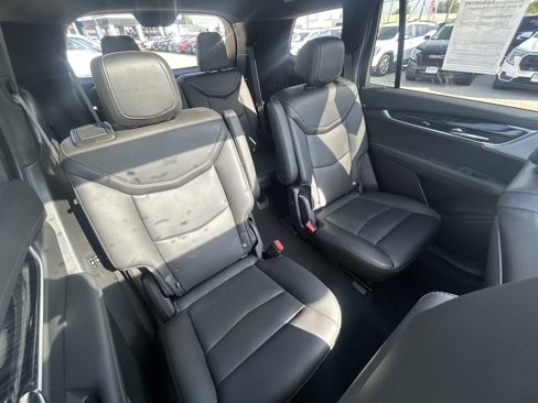 Certified 2025 Cadillac XT6 Premium Luxury image 28