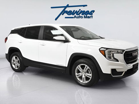 Used 2024 GMC Terrain SLE image 1