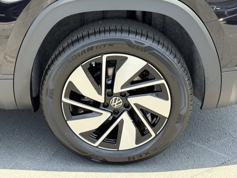 New 2025 Volkswagen Atlas SE image 14