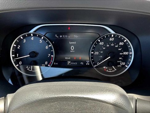 Certified 2025 Nissan Frontier SV image 24