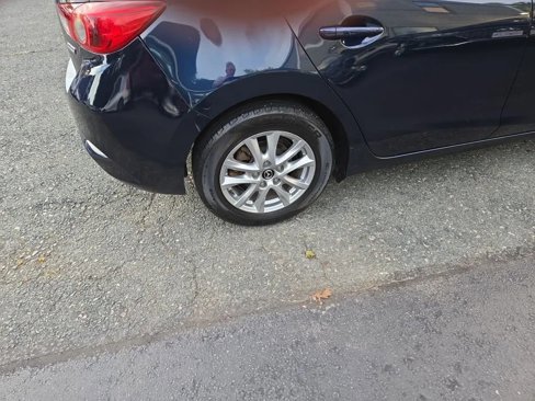 Used 2017 MAZDA MAZDA3 Sport image 9