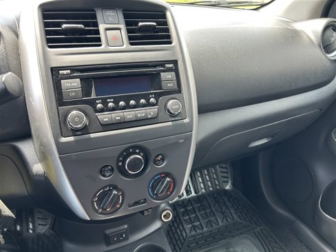 Used 2017 Nissan Versa SV image 11