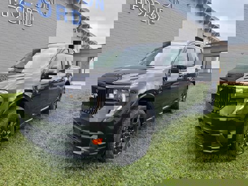 New 2025 Ford Maverick Lobo image 2