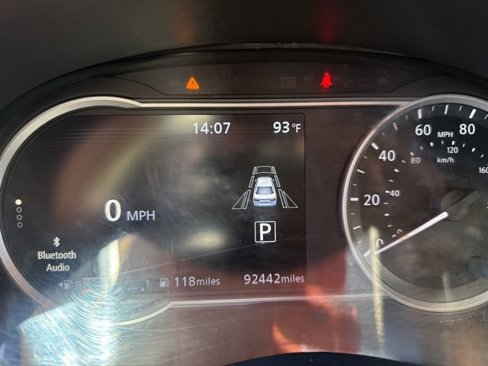 Used 2021 Nissan Versa SV image 6