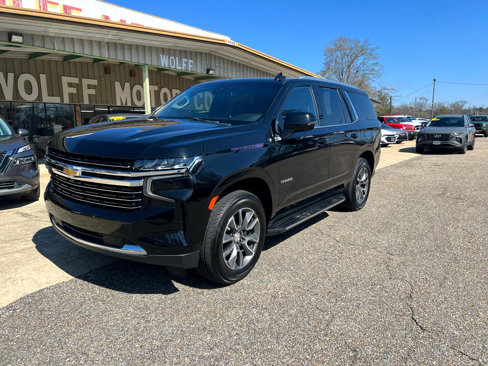 Used 2023 Chevrolet Tahoe LT w/ Luxury Package image 2