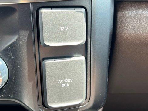 New 2025 Ford F350 King Ranch w/ Chrome Package image 33