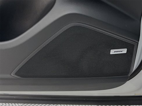 Used 2025 Porsche Cayenne image 21