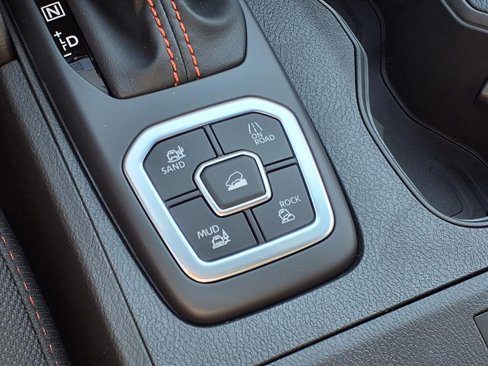 New 2026 Nissan Frontier PRO-4X image 9