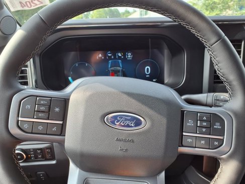 New 2025 Ford F250 Lariat image 17