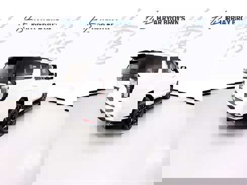 New 2025 Chevrolet Suburban Premier image 35