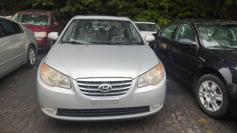 Used 2010 Hyundai Elantra GLS image 2