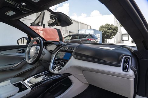 Used 2021 Aston Martin DBX image 29