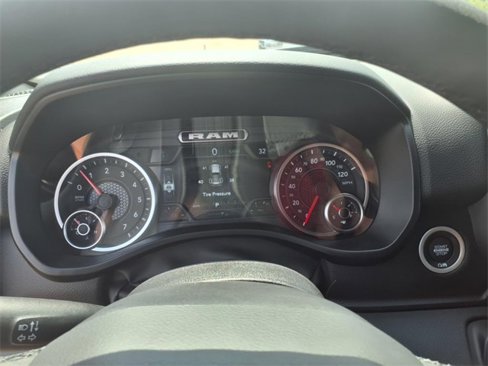 New 2026 RAM 1500 4x4 Crew Cab image 16