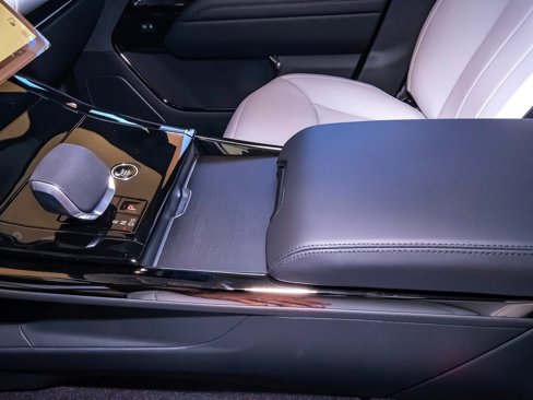 New 2025 Land Rover Range Rover Sport Dynamic SE image 27
