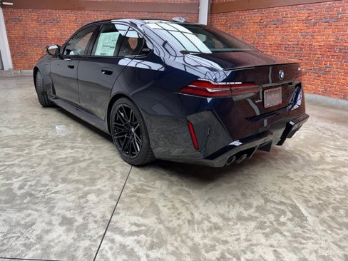 New 2026 BMW M5 image 3