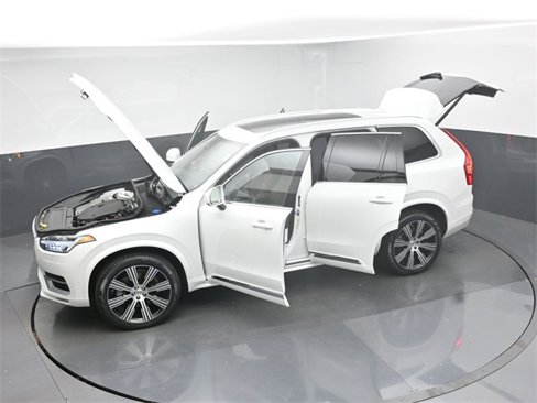 Used 2024 Volvo XC90 B6 Plus w/ Protection Package image 50