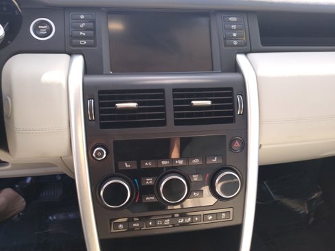 Used 2019 Land Rover Discovery Sport HSE image 14